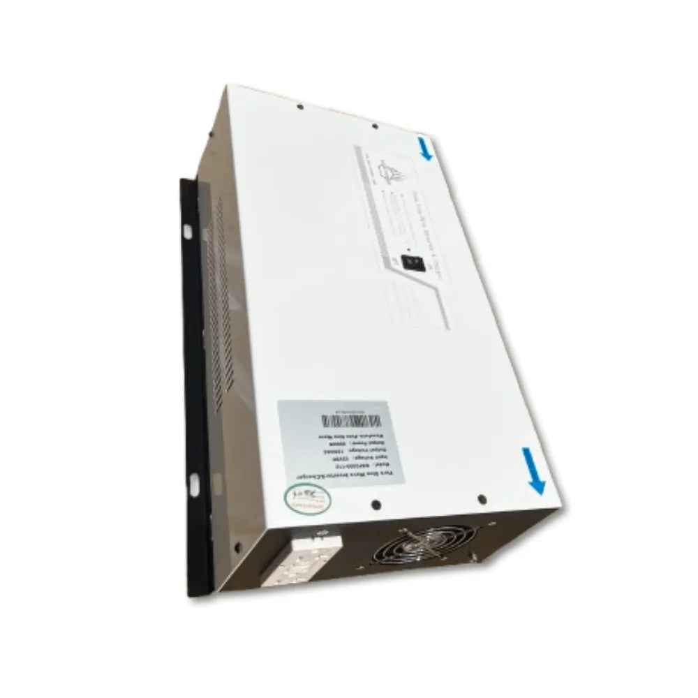 Detail of Bear Power 2000W inverter heat sink and cooling fan for sustained high-load operation