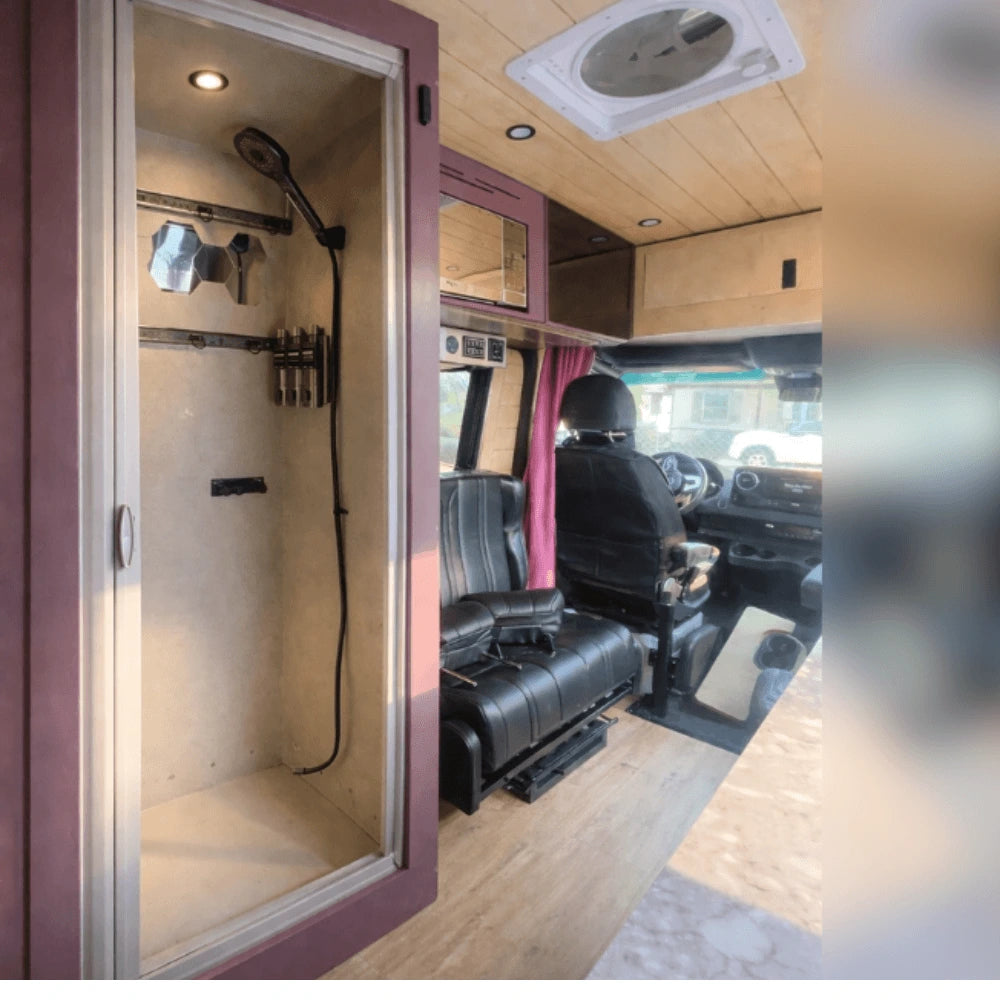 Aluminum Enclosed Shower M- 32" (82cm)